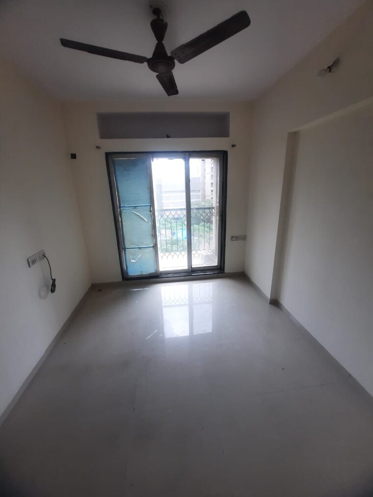 Room, squarefeet-ace-square-phase-2 1 Bedroom 620 Sq.Ft. Apartment In Ghodbunder Road Thane 8959421