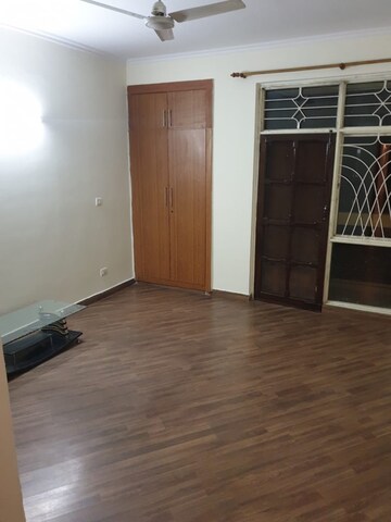 3 BHK Apartment For Rent in Parsvnath Green Ville, Sector 48
