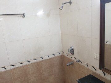 Bathroom in 3 BHK Apartment at Parsvnath Green Ville, Sector 48 – for Rent