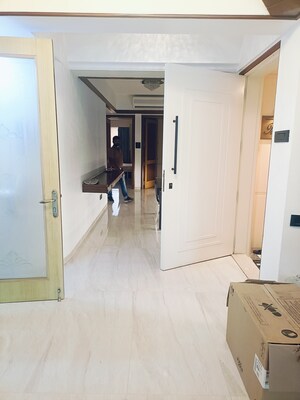 Room in 4 BHK Apartment at Rustomjee 9 JVPD, Juhu – for Sale