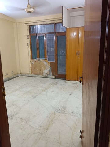 Room in 2 BHK Builder Floor at Lajpat Nagar 4 – for Rent