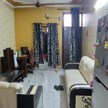 Team Area in 2 BHK Builder Floor at Ashoka Enclave 3, Subash Nagar – for Rent