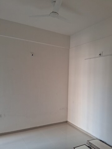 Room in 2 BHK Apartment at Shilp Ananta, Shela – for Rent