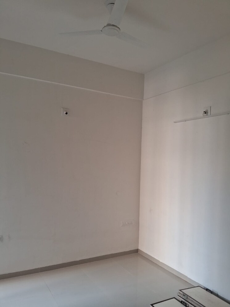 Room, shilp-ananta 2 Bedroom 1085 Sq.Ft. Apartment In Shela Ahmedabad 8959452