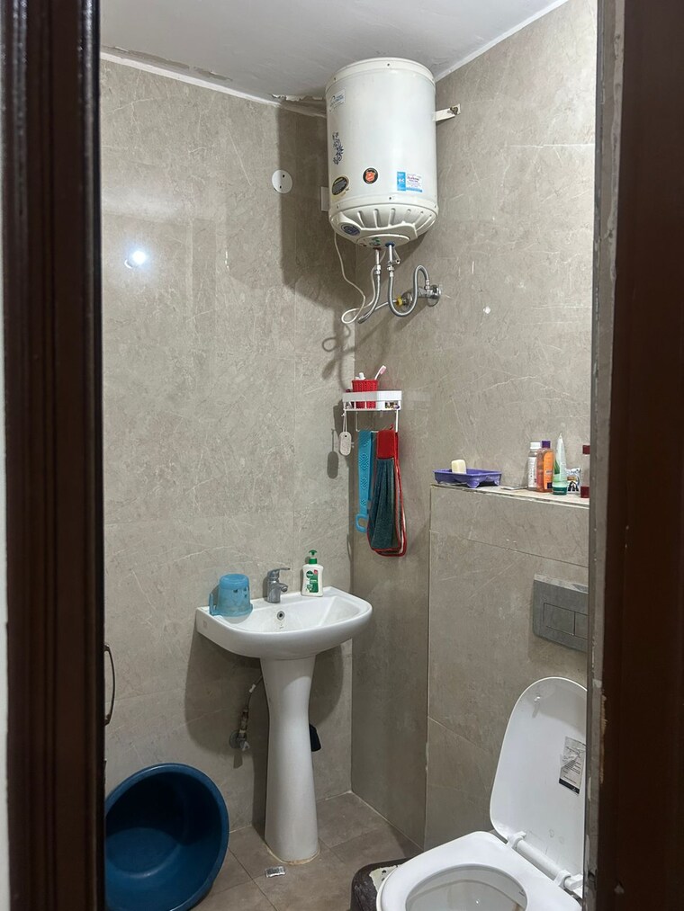 Bathroom, ambala highway 2 Bedroom 900 Sq.Ft. Builder Floor In Ambala Highway Zirakpur 8959515