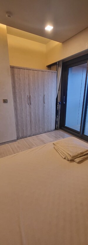 Room in 4 BHK Apartment at Omkar Alta Monte, Malad East – for Sale