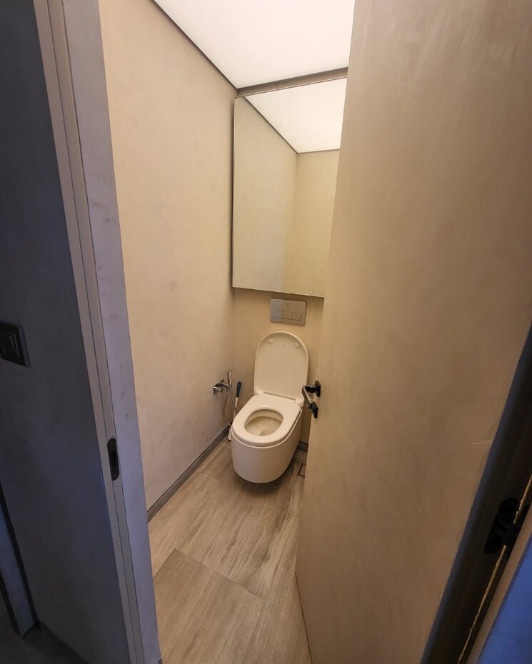 Bathroom, omkar-alta-monte 4 Bedroom 1850 Sq.Ft. Apartment In Malad East Mumbai 8959526