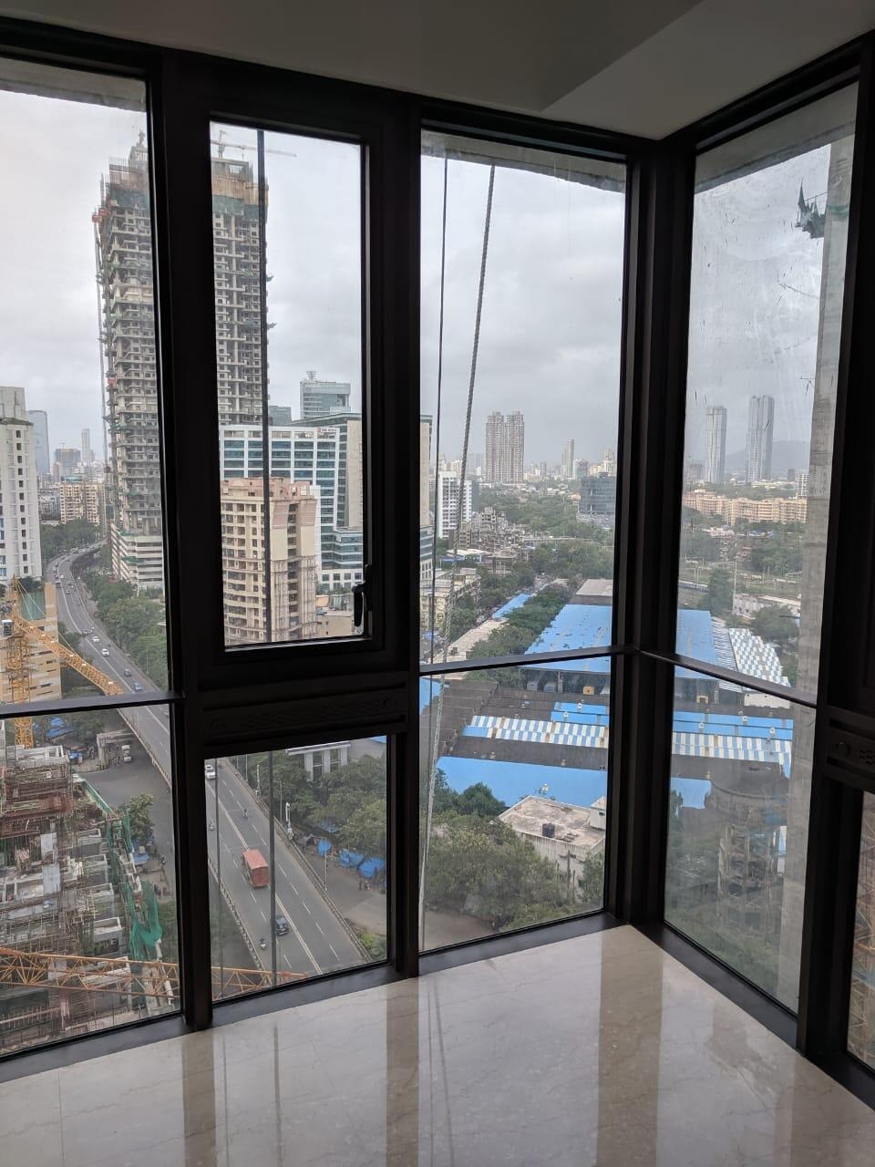 3 BHK + Servant Room Apartment For Rent in Lodha The Park Side