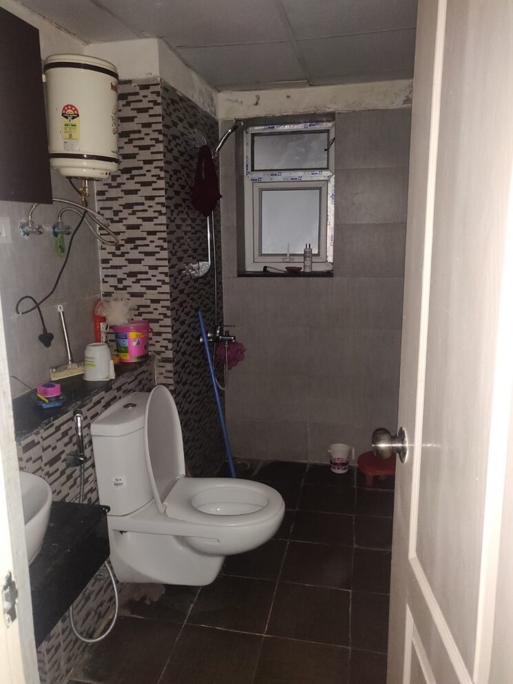 Bathroom, shri-radha-sky-gardens 3 Bedroom 1874 Sq.Ft. Apartment In Sector 16b Greater Noida Greater Noida 8959598