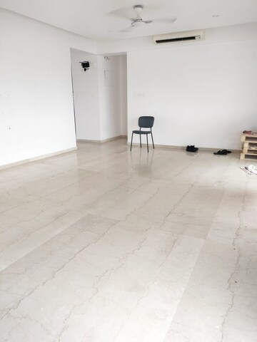 3 BHK Apartment For Rent in Khar West