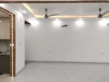 Room in 3 BHK Apartment at Sector 6 Dwarka – for Sale