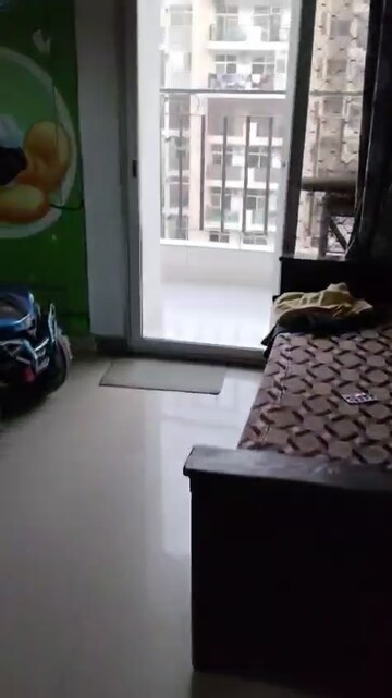 Parking in 2.5 BHK Apartment at Panchsheel Greens II, Sector 16 Greater Noida – for Rent