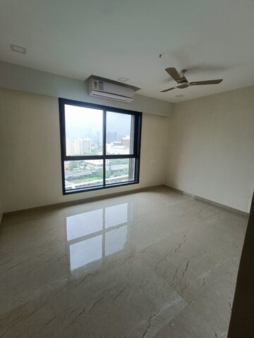 Room in 3 BHK Apartment at Sejal Kajal Apartment, Goregaon West – for Rent