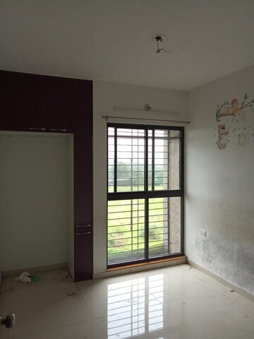Room in 2 BHK Apartment at Lodha Palava City, Dombivli East – for Rent