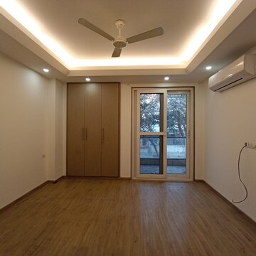 Room in 2 BHK Builder Floor at Greater Kailash ii – for Rent