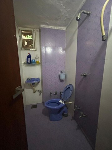 Bathroom in 3 BHK Apartment at Ambawadi – for Rent