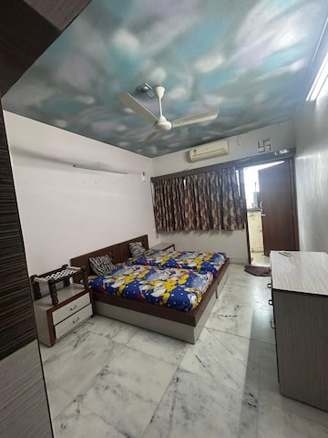 Bedroom in 3 BHK Apartment at Ambawadi – for Rent