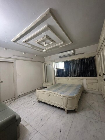 Bedroom in 3 BHK Apartment at Ambawadi – for Rent