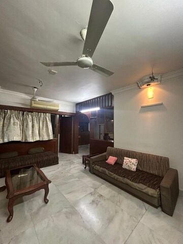 Living Room in 3 BHK Apartment at Ambawadi – for Rent