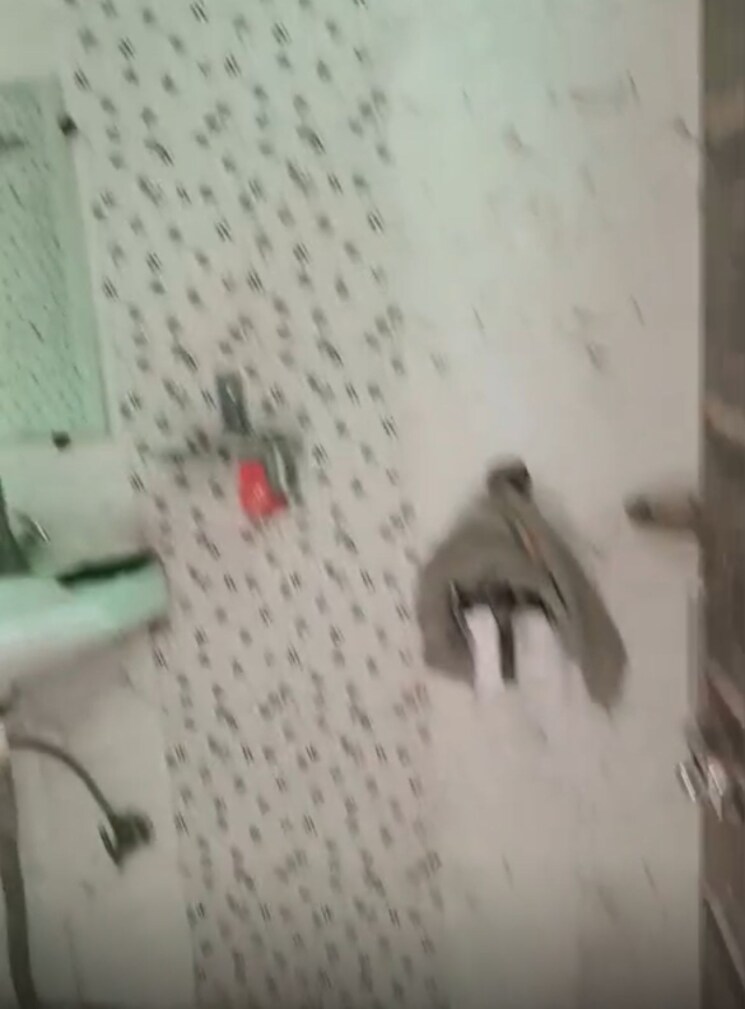 Bathroom, vasundhara sector 2 2 Bedroom 800 Sq.Ft. Builder Floor In Vasundhara Sector 2 Ghaziabad 8959717