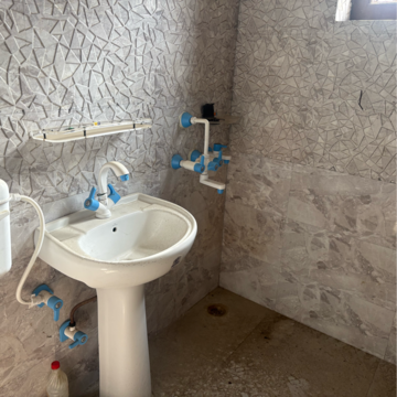 Bathroom in 3 BHK Builder Floor at Ashoka Enclave 3, Subash Nagar – for Rent
