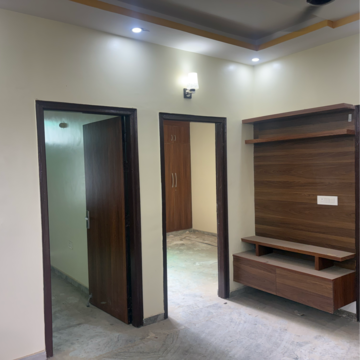 Room in 3 BHK Builder Floor at Ashoka Enclave 3, Subash Nagar – for Rent