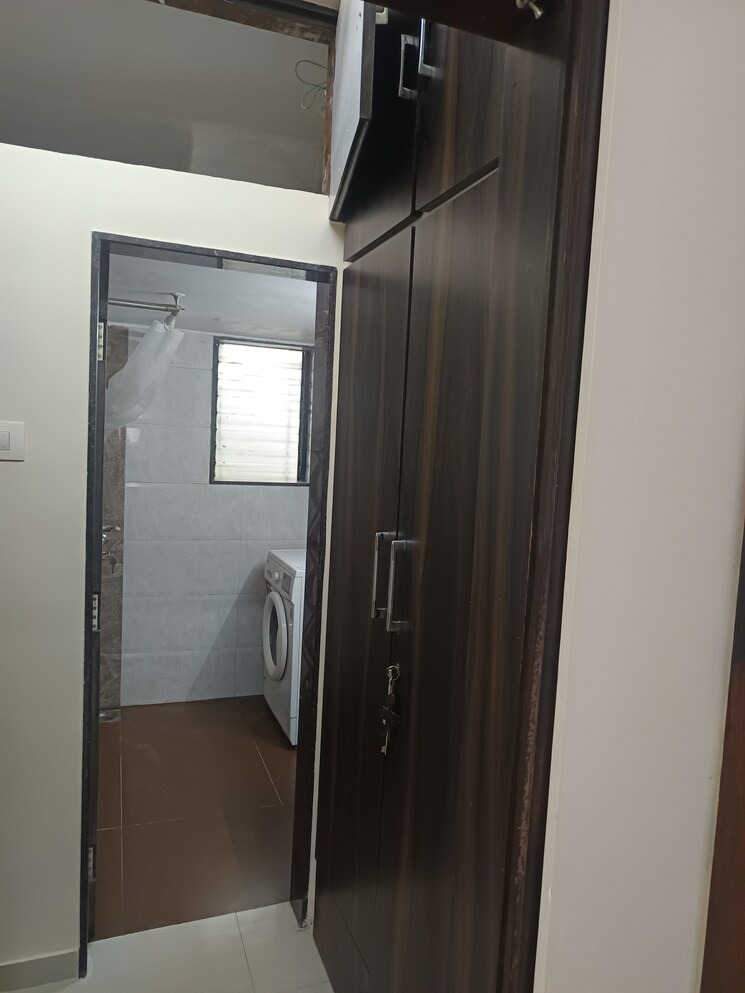 undefined, vile parle east 2.5 Bedroom 950 Sq.Ft. Apartment In Vile Parle East Mumbai 8959771