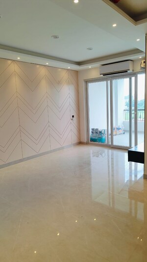 Room in 3 BHK Villa at Gladiator Homes Plot, Xu Iii Greater Noida – for Sale