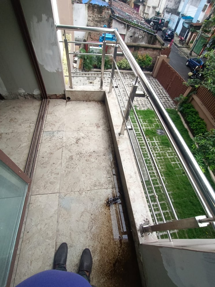 Balcony, new alipore 4 Bedroom 2300 Sq.Ft. Apartment In New Alipore Kolkata 8959784