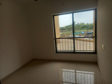 Room in 3 BHK Apartment at Shapoorji Pallonji Joyville Hadapsar Annexe, Hadapsar – for Rent