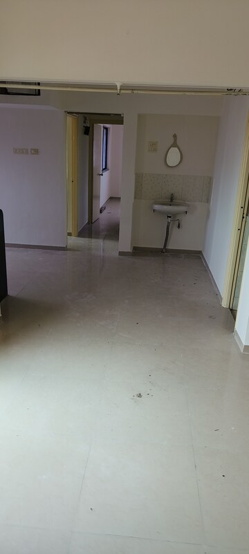 Room in 2 BHK Apartment at Hill Mist Harmony Co-op Housing Society, Kondhwa – for Rent