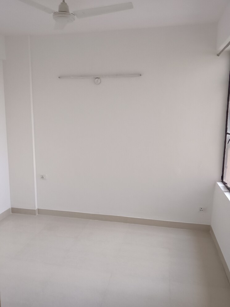 Room, signature-global-synera 2 Bedroom 735 Sq.Ft. Apartment In Sector 81 Gurgaon 8959824