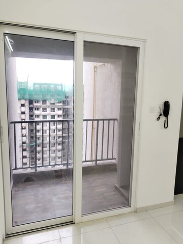 Room in 1 BHK Apartment at Kolte Patil Life Republic R 10, Hinjewadi – for Rent