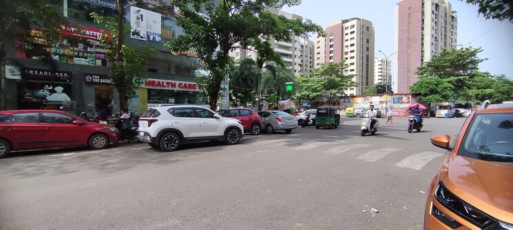  Parking, vesu Commercial Shop 334 Sq.Ft. In Vesu Surat 8959914