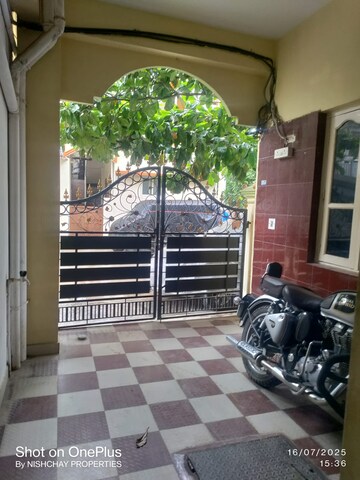 Parking in 6+ BHK Independent House at Horamavu – for Sale