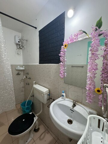 Bathroom in 1 RK Apartment at Calangute – for Rent