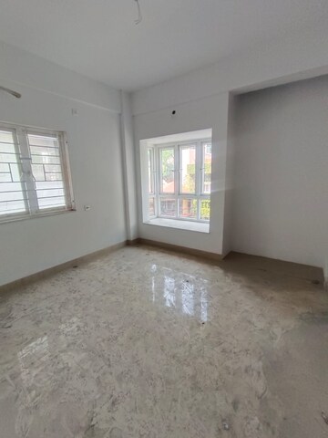 Room in 3 BHK Builder Floor at New Alipore – for Rent