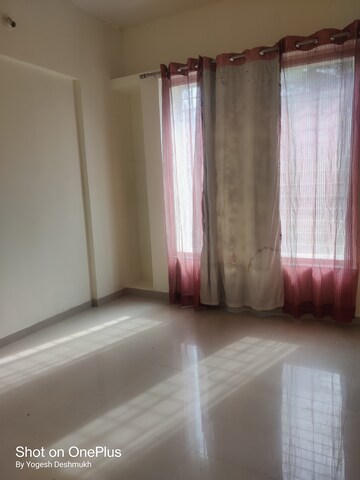 Bedroom in 2.5 BHK Apartment at Pate West Coast Park, Shivane – for Rent