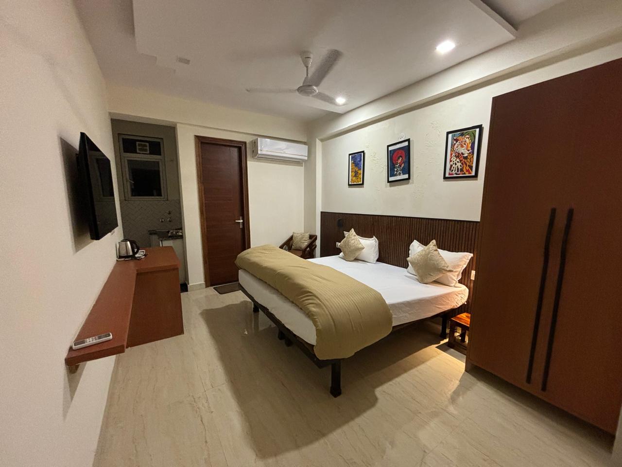 1 RkBuilder Floor For Rent in Sector 57