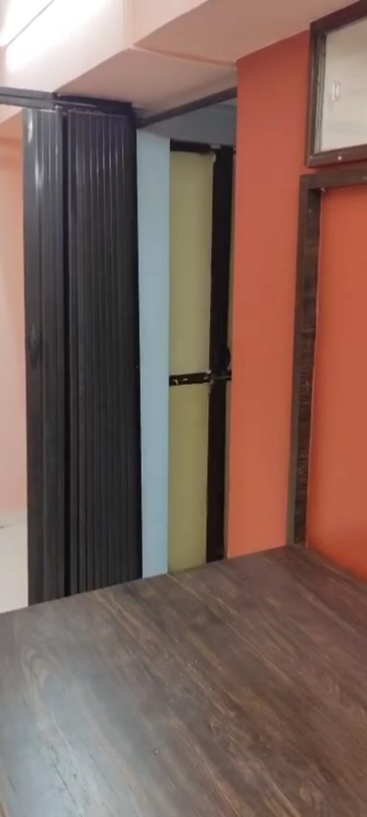 Room, prabhadevi 1 RK 250 Sq.Ft. Apartment In Prabhadevi Mumbai 8917335