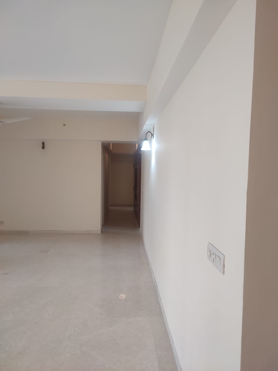 4 BHK + Servant Room 2500 Sq.Ft. Apartment in DLF Westend Heights