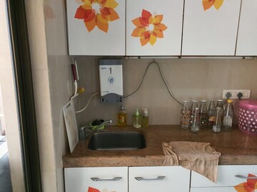 Furnished Amenities in 3 BHK Apartment at Kukreja Golfscappe , Chembur – for Rent