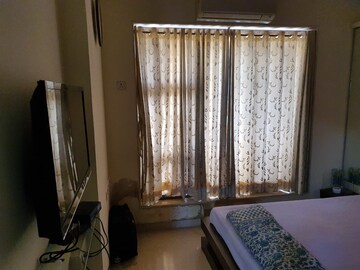 Bedroom in 3 BHK Apartment at Kukreja Golfscappe , Chembur – for Rent