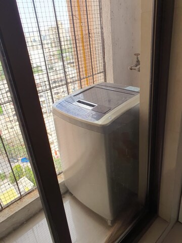 Bathroom in 3 BHK Apartment at Kukreja Golfscappe , Chembur – for Rent