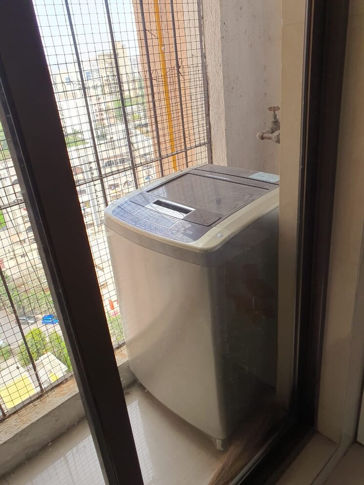 Bathroom, kukreja-golfscappe 3 Bedroom 1240 Sq.Ft. Apartment In Chembur Mumbai 8959990