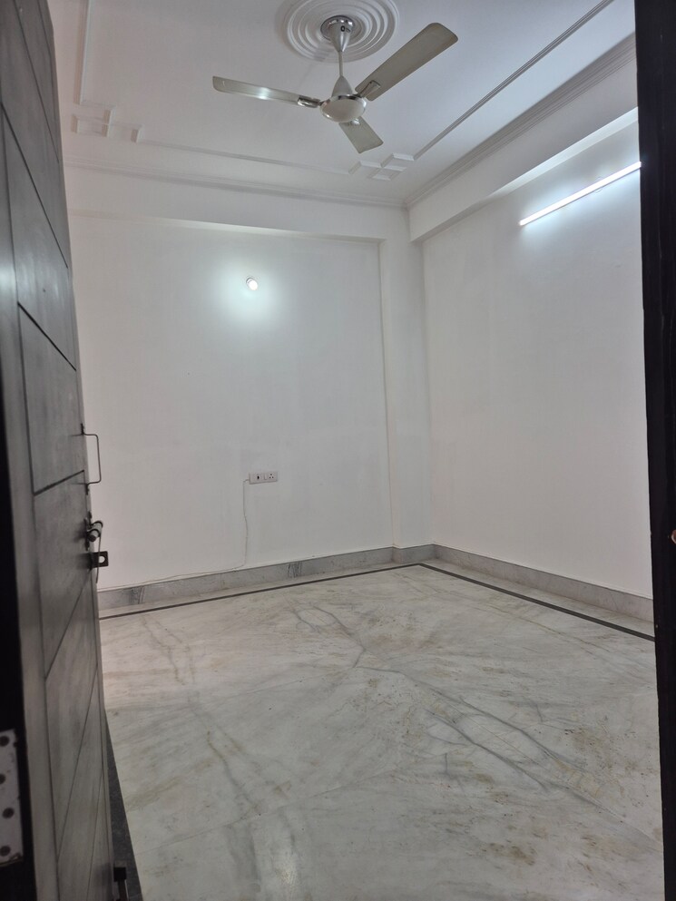 Room, palm-residency-chhatarpur 1.5 Bedroom 650 Sq.Ft. Apartment In Chattarpur Delhi 8960121