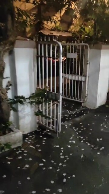 Staircase in 1 BHK Apartment at Mahim West – for Rent