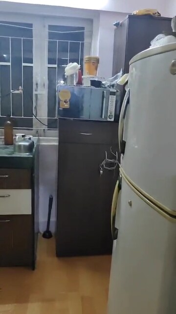Furnished Amenities in 1 BHK Apartment at Mahim West – for Rent