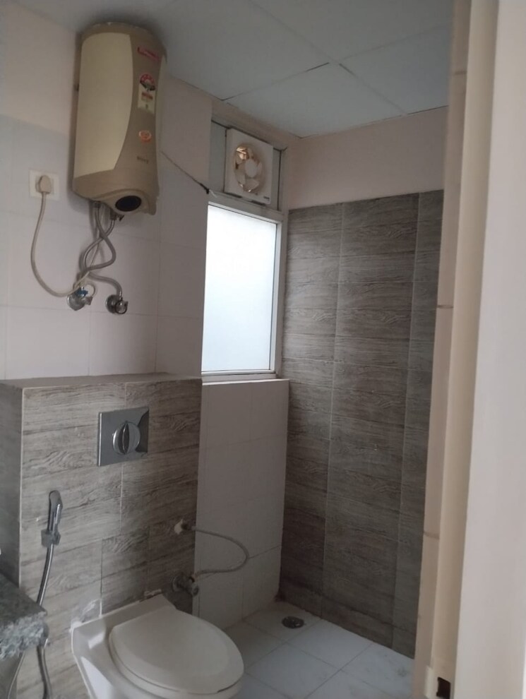 Bathroom, orchid-island 3 Bedroom 1550 Sq.Ft. Apartment In Sector 51 Gurgaon 8960215