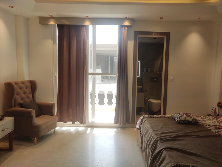 Living Room, sector 107 3 Bedroom 1400 Sq.Ft. Builder Floor In Sector 107 Noida 8960086